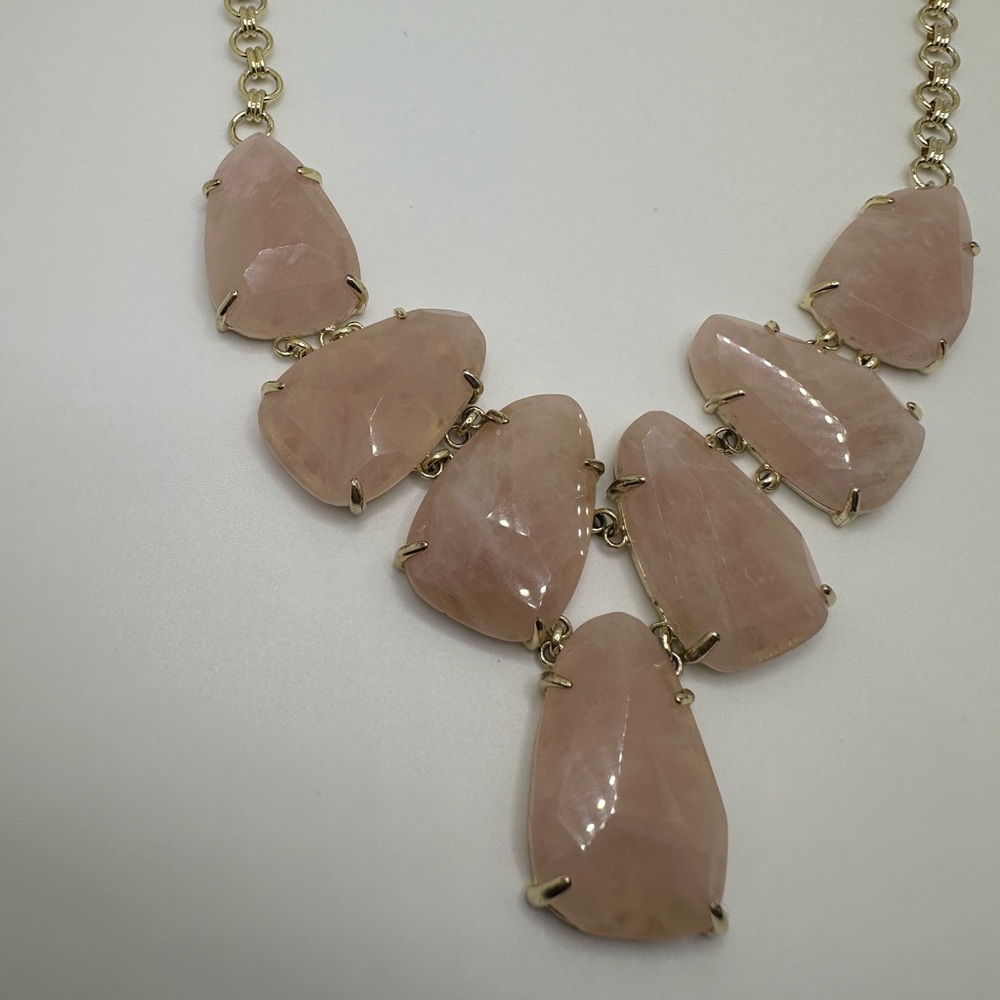 PRICE DROP Kendra Scott Harlie Necklace in Rose Quartz Avant Garden Collection